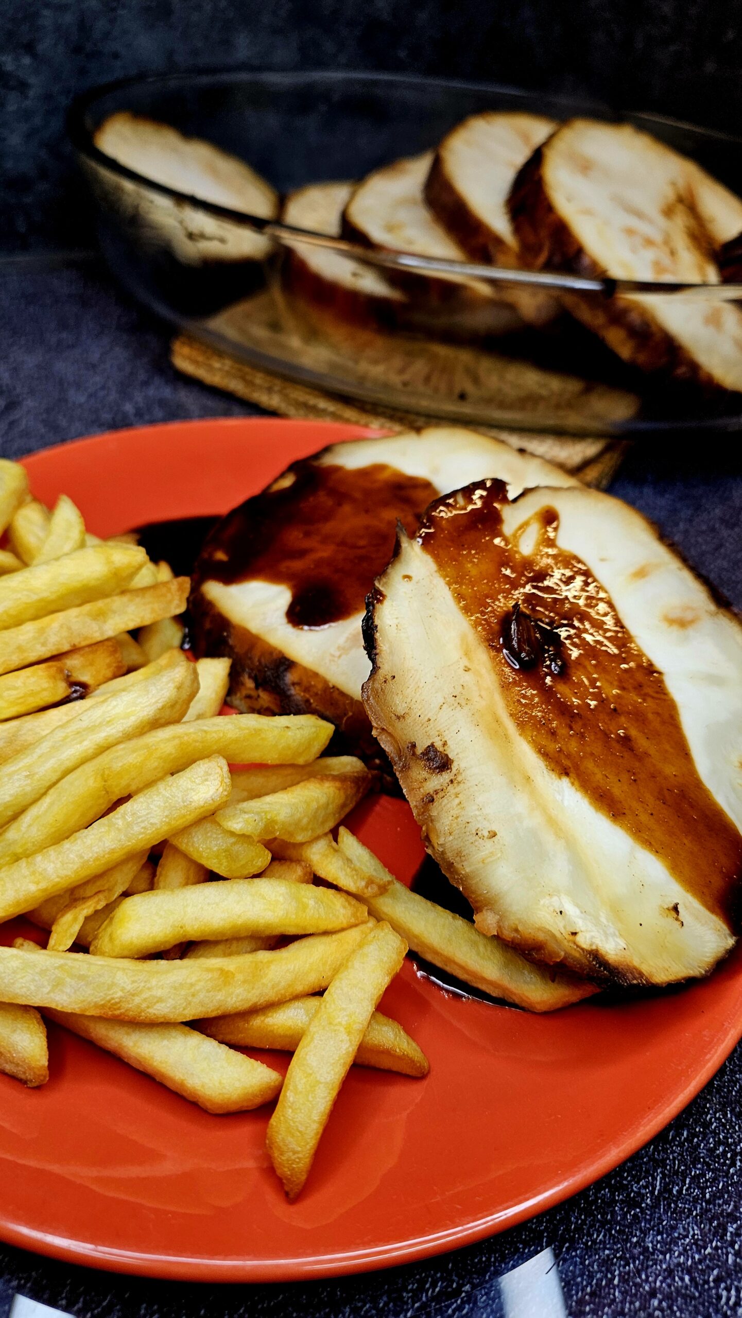 R&ocirc;ti de c&eacute;leri laqu&eacute;