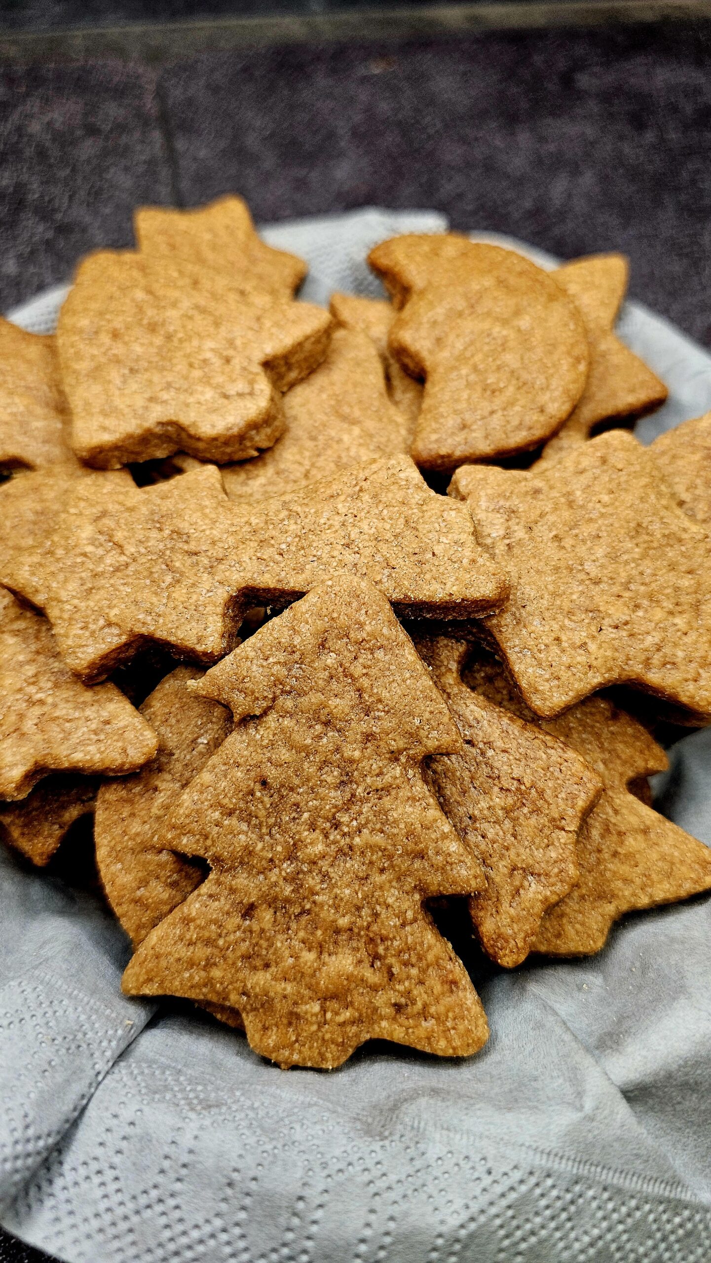 Sabl&eacute;s de No&euml;l&nbsp;&agrave; la caroube