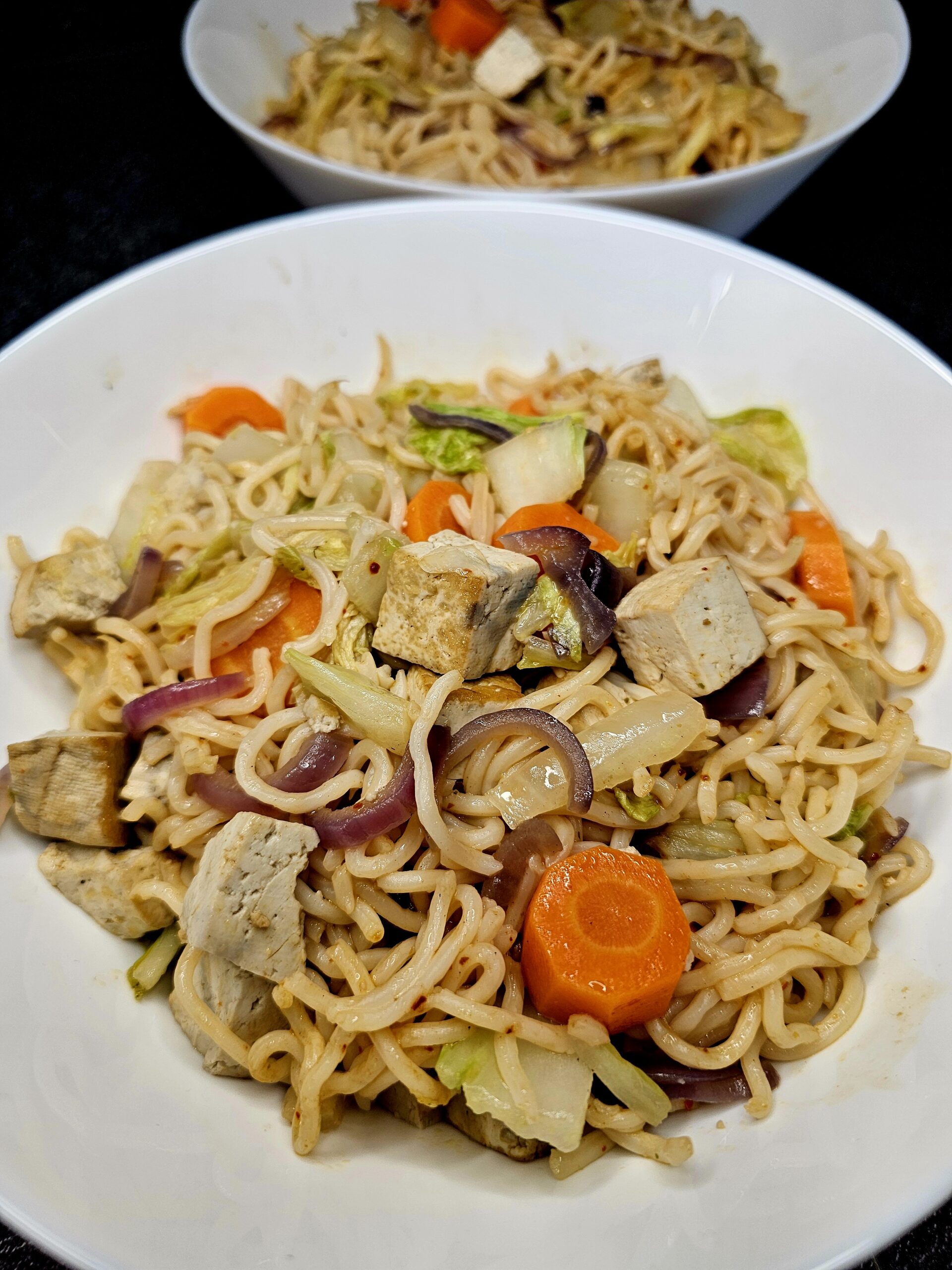 Nouilles saut&eacute;es au chou chinois et tofu