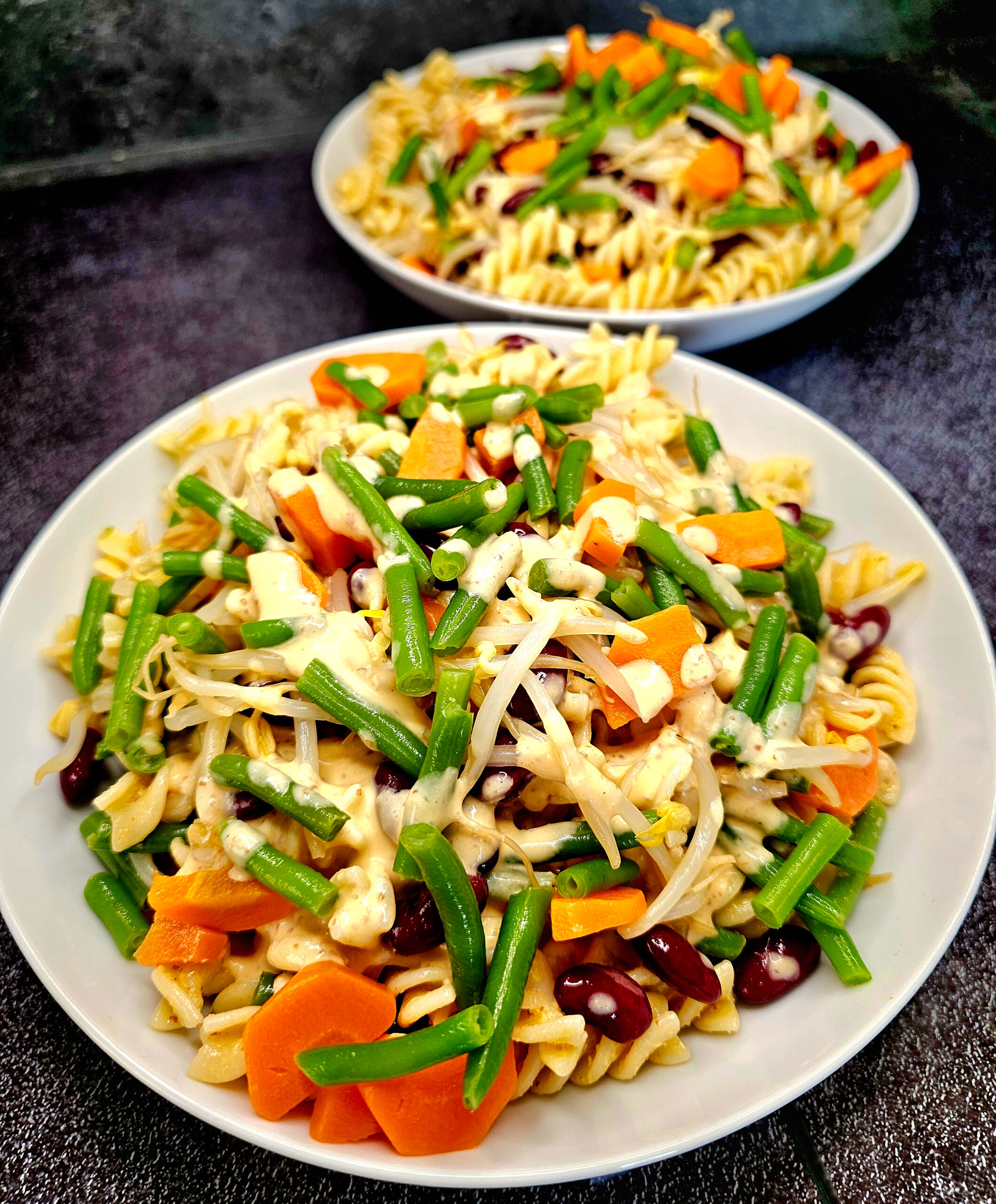 Salade pâtes (fusilli) sauce au lait de coco et citron vert