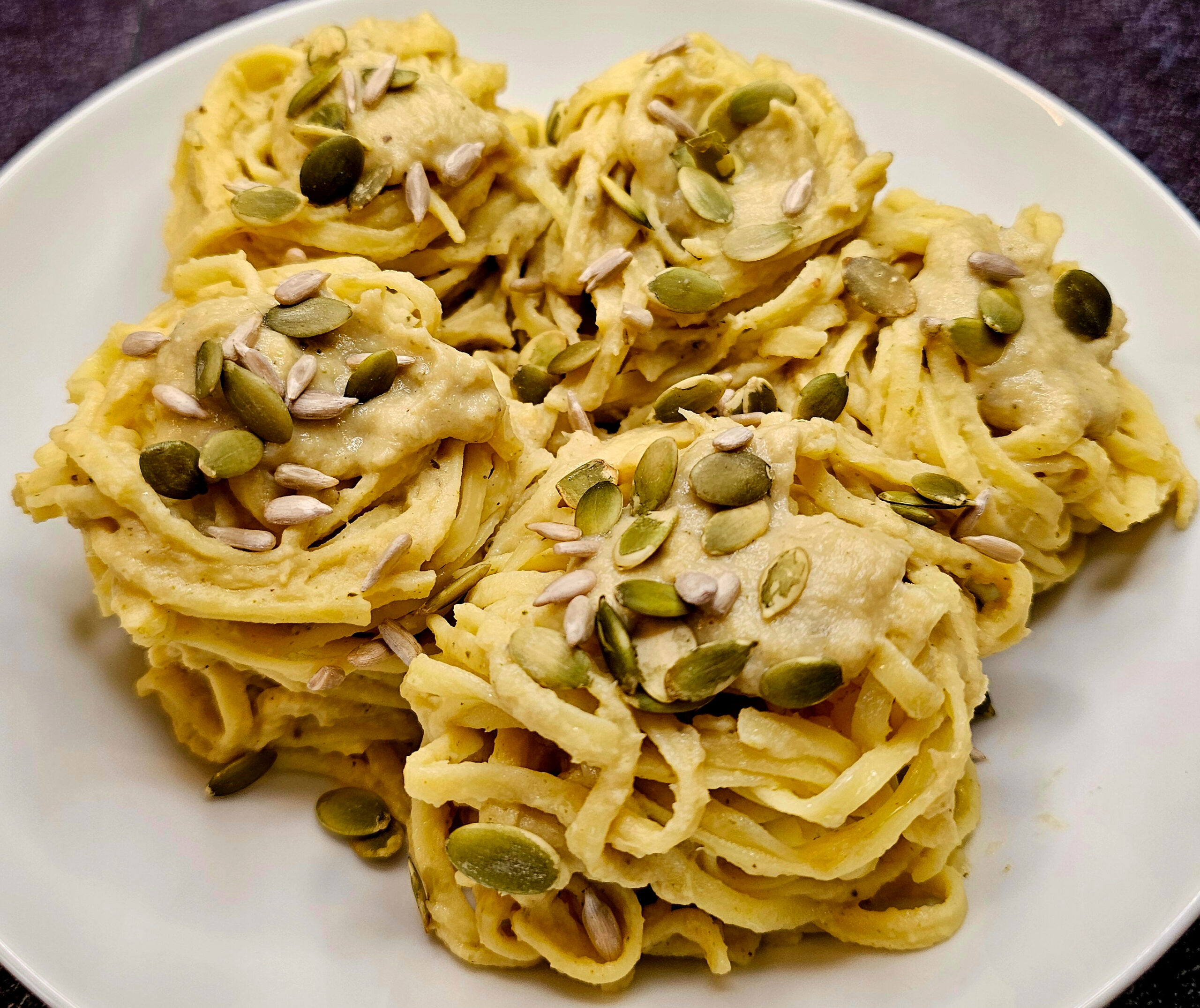 Fettuccine sauce cr&eacute;meuse aux c&ocirc;tes de chou-fleur